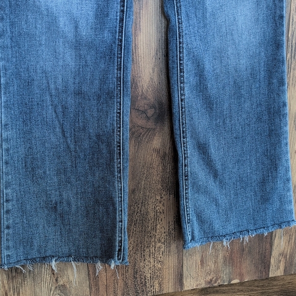 Judy Blue LA Boot Cut Button Fly JB82551MD Distressed Jeans 11/30          C178 - Picture 4 of 10